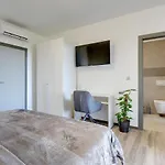Villa Ula In Pula With Heated Pool, Sauna & Private Tennis Court