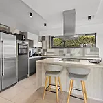 Ula In With Heated Pool, Sauna & Private Tennis Court Villa *