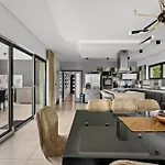 Ula In With Heated Pool, Sauna & Private Tennis Court Villa Pula
