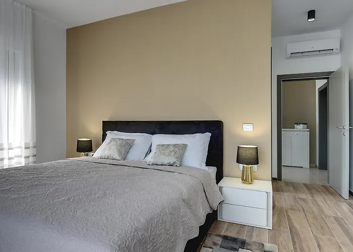 Ula In With Heated Pool And Sauna *