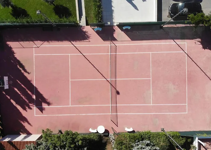 Ula In With Heated Pool And Sauna Вілла Пула