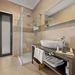 Ula In With Heated Pool, Sauna & Private Tennis Court Pula